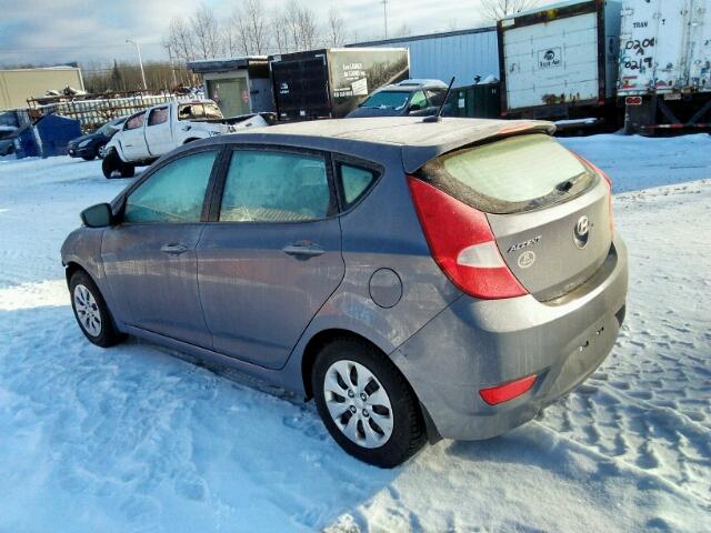 KMHCT5AE3GU238385 - 2016 HYUNDAI ACCENT SE GRAY photo 3