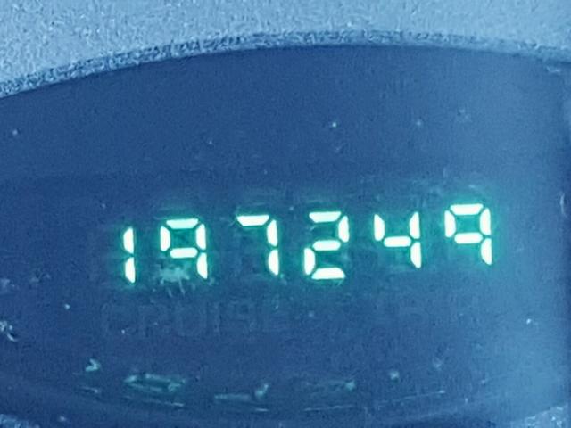 1J4GL38K75W593593 - 2005 JEEP LIBERTY RE BROWN photo 8