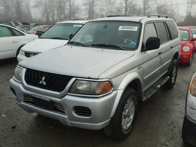 JA4MT31R72J049730 - 2002 MITSUBISHI MONTERO SP GRAY photo 2