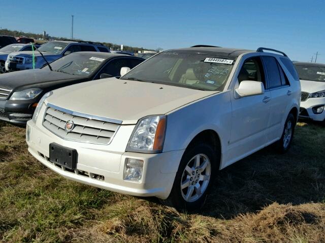 1GYEE637880145750 - 2008 CADILLAC SRX WHITE photo 2