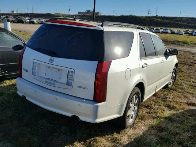 1GYEE637880145750 - 2008 CADILLAC SRX WHITE photo 4