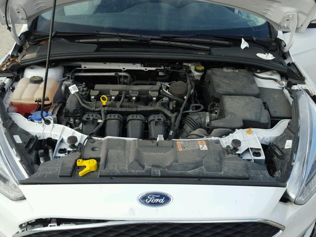 1FADP3F27GL312290 - 2016 FORD FOCUS SE WHITE photo 7