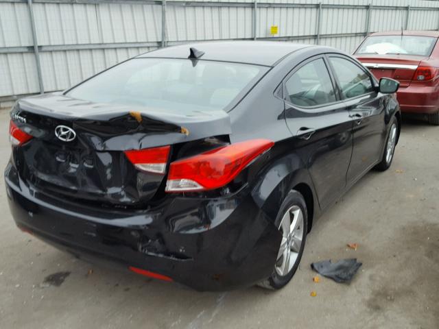 5NPDH4AE1DH374234 - 2013 HYUNDAI ELANTRA GL BLACK photo 4