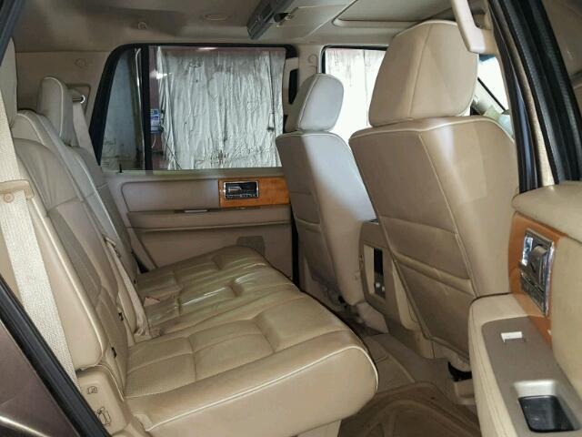 5LMFU28568LJ22388 - 2008 LINCOLN NAVIGATOR Brązowy zdjęcie 6