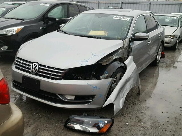 1VWBN7A30DC142703 - 2013 VOLKSWAGEN PASSAT SE GRAY photo 2