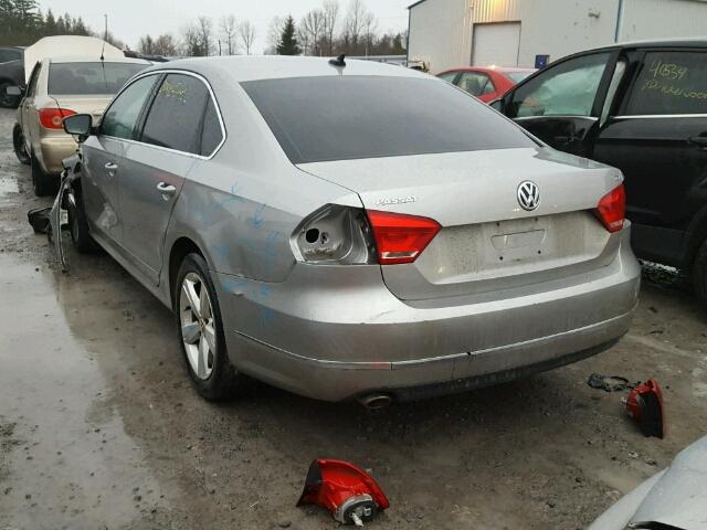 1VWBN7A30DC142703 - 2013 VOLKSWAGEN PASSAT SE GRAY photo 3