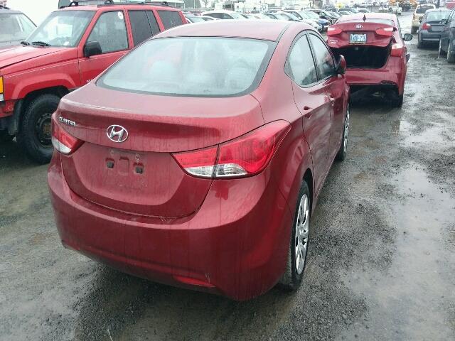 5NPDH4AE6BH007617 - 2011 HYUNDAI ELANTRA GL RED photo 4