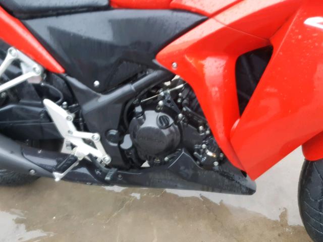 MLHMC4115D5300162 - 2013 HONDA CBR250 RA- RED photo 7