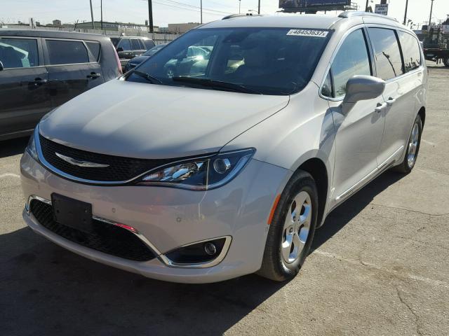 2C4RC1EG3HR779230 - 2017 CHRYSLER PACIFICA T WHITE photo 2