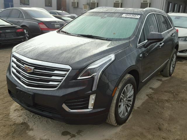 1GYKNBRS2HZ152986 - 2017 CADILLAC XT5 LUXURY GRAY photo 2