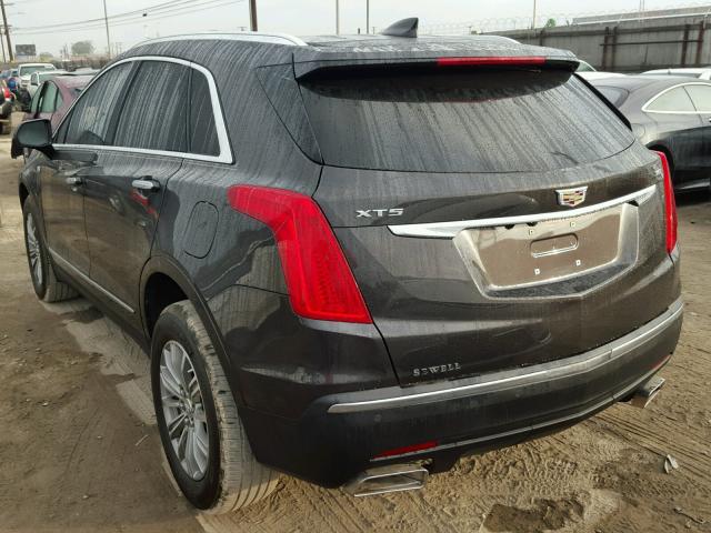 1GYKNBRS2HZ152986 - 2017 CADILLAC XT5 LUXURY GRAY photo 3