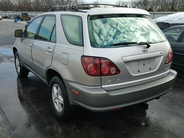 JT6HF10U6X0069108 - 1999 LEXUS RX 300 SILVER photo 3