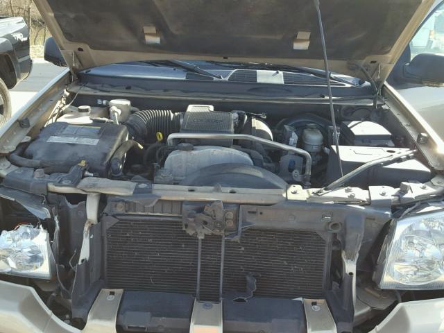 1GKDS13S462143677 - 2006 GMC ENVOY GOLD photo 7