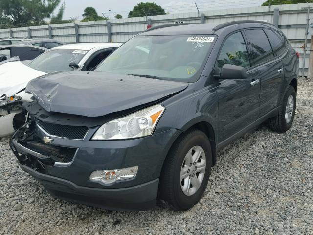 1GNKRFED2BJ183564 - 2011 CHEVROLET TRAVERSE L CHARCOAL photo 2