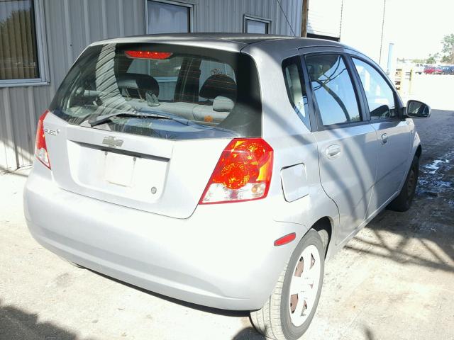 KL1TD66637B709799 - 2007 CHEVROLET AVEO BASE SILVER photo 4