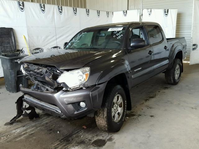 5TFJU4GN3DX046209 - 2013 TOYOTA TACOMA DOU GRAY photo 2