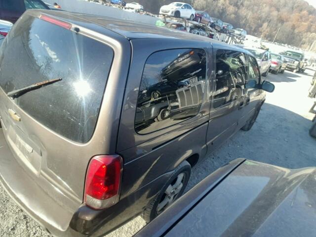 1GNDV23W98D153597 - 2008 CHEVROLET UPLANDER L 棕色 照片 4