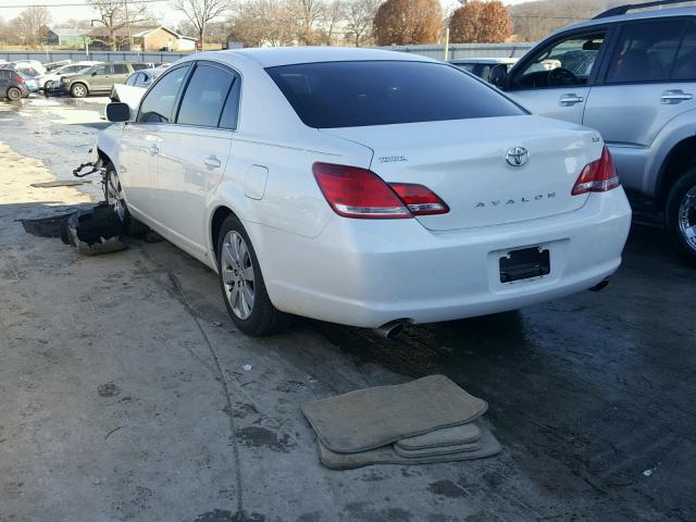 4T1BK36B06U108306 - 2006 TOYOTA AVALON XL WHITE photo 3