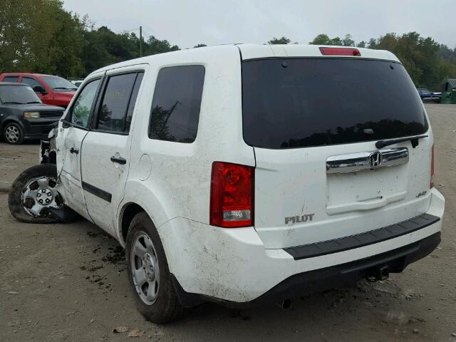 5FNYF4H21FB050219 - 2015 HONDA PILOT LX WHITE photo 3