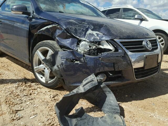 WVWDA71F07V040229 - 2007 VOLKSWAGEN EOS 2.0T S BLUE photo 9