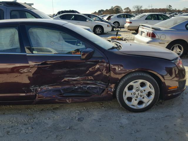 3FAHP0HA5BR340460 - 2011 FORD FUSION SE MAROON photo 9