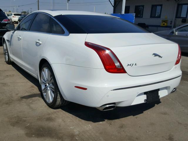 SAJWA2GE7CMV32350 - 2012 JAGUAR XJL SUPERC WHITE photo 3