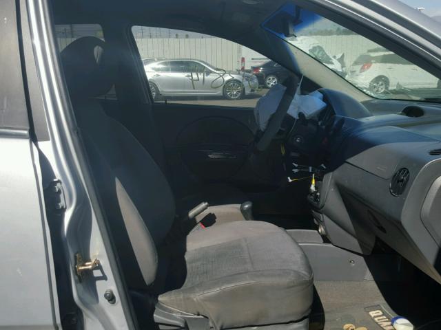 KL1TD56656B643412 - 2006 CHEVROLET AVEO BASE Күміс фото 5