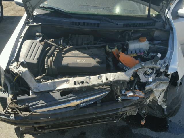 KL1TD56656B643412 - 2006 CHEVROLET AVEO BASE Күміс фото 7