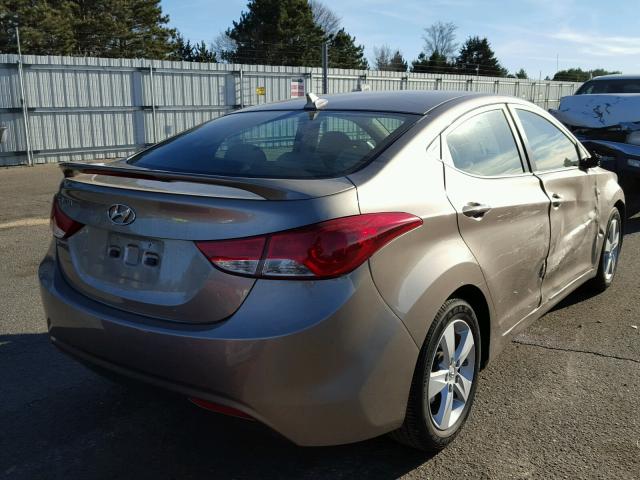 5NPDH4AE8DH373842 - 2013 HYUNDAI ELANTRA GL GOLD photo 4