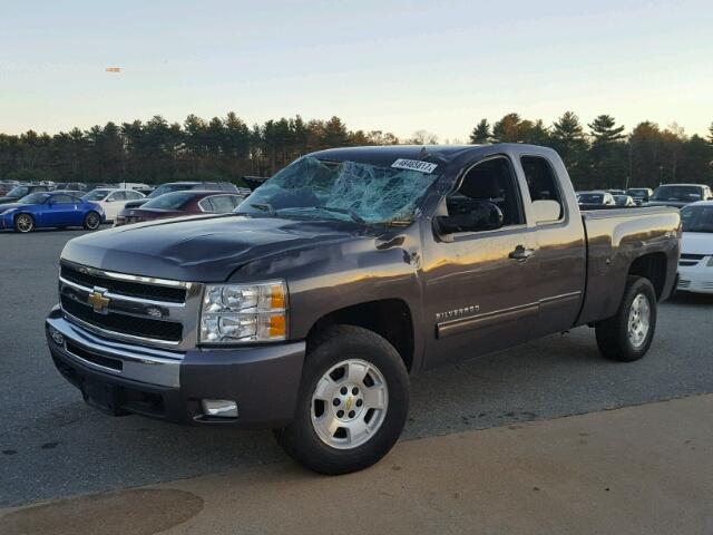 1GCRKSE34BZ282111 - 2011 CHEVROLET SILVERADO GRAY photo 2