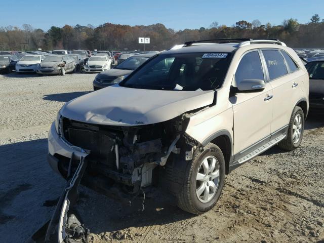 5XYKT4A16BG168821 - 2011 KIA SORENTO BA BEIGE photo 2