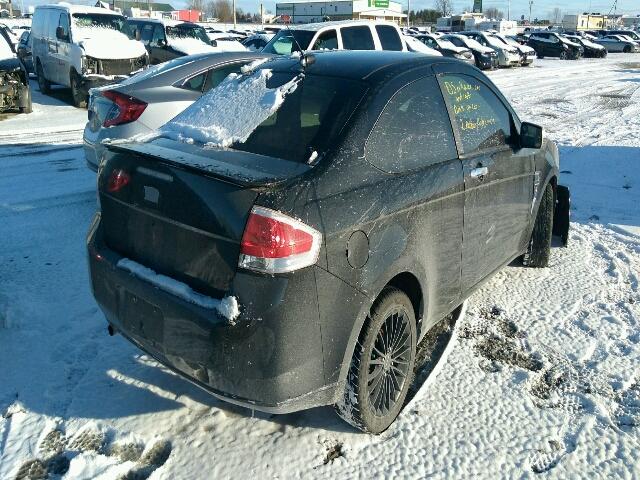 1FAHP33N58W253546 - 2008 FORD FOCUS SE BLACK photo 4