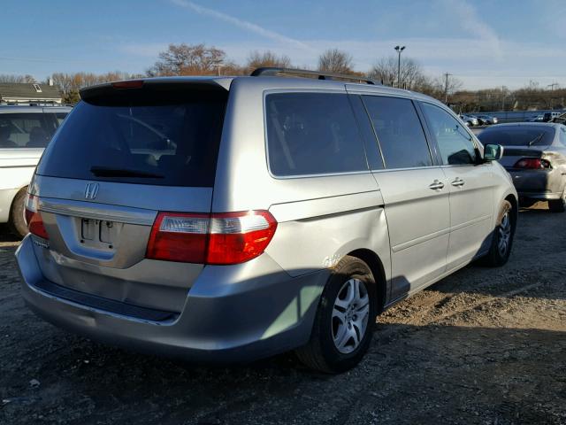 5FNRL38737B057418 - 2007 HONDA ODYSSEY EX SILVER photo 4