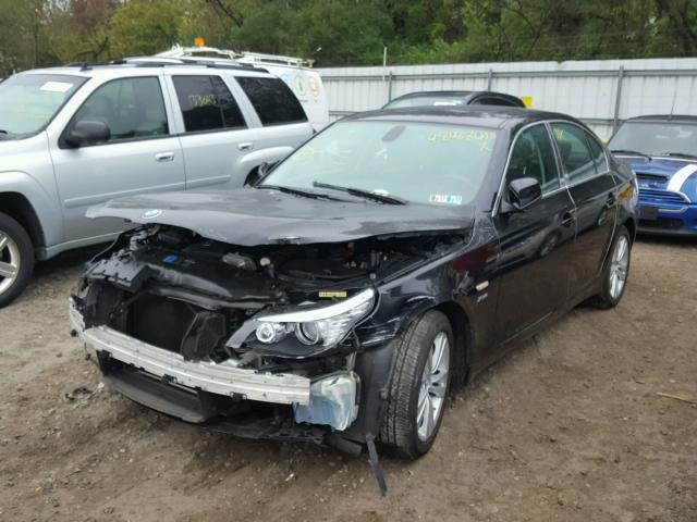 WBANV1C58AC442896 - 2010 BMW 528 XI BLACK photo 2