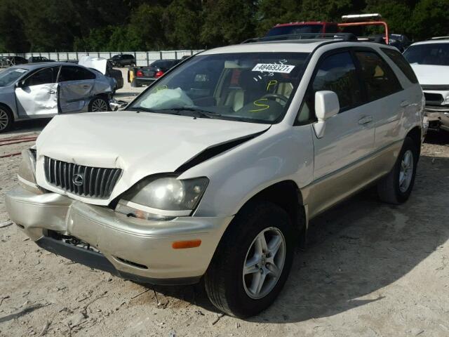 JT6GF10U4Y0069444 - 2000 LEXUS RX 300 WHITE photo 2