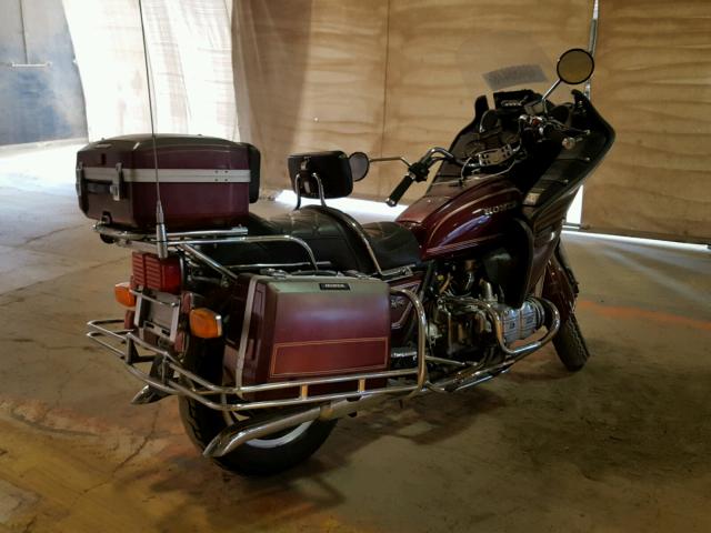 1HFSC0208CA217149 - 1982 HONDA GL1100 MAROON photo 4