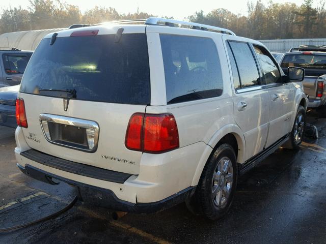 5LMFU27536LJ25814 - 2006 LINCOLN NAVIGATOR WHITE photo 4