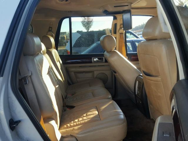 5LMFU27536LJ25814 - 2006 LINCOLN NAVIGATOR WHITE photo 6