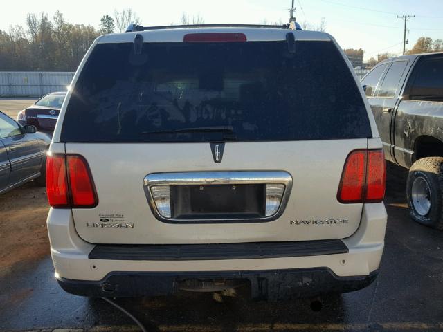 5LMFU27536LJ25814 - 2006 LINCOLN NAVIGATOR WHITE photo 9