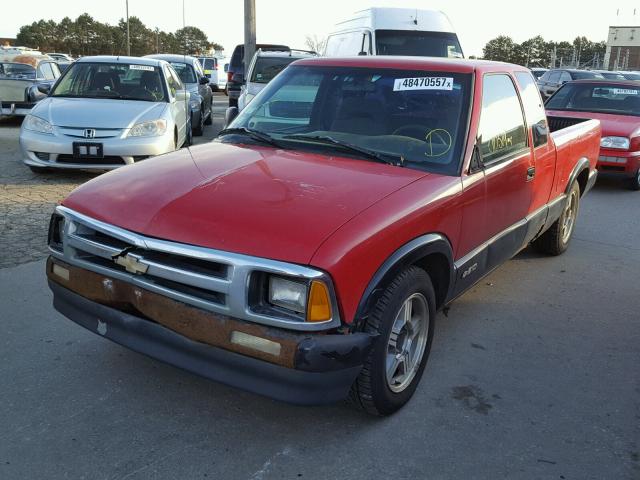 1GCCS19X2V8137592 - 1997 CHEVROLET S TRUCK S1 RED photo 2