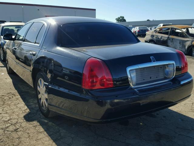 1LNHM84W04Y679792 - 2004 LINCOLN TOWN CAR E BLACK photo 3