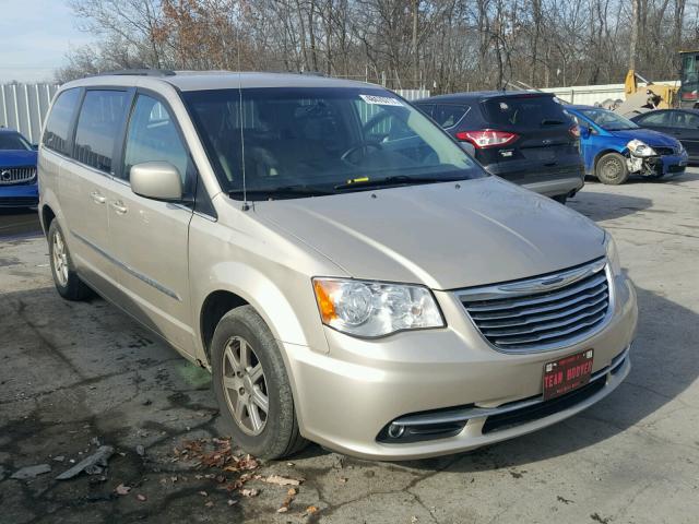 2C4RC1BG5DR519393 - 2013 CHRYSLER TOWN & COU GOLD photo 1