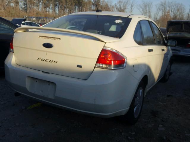 1FAHP3EN7AW197600 - 2010 FORD FOCUS S WHITE photo 4