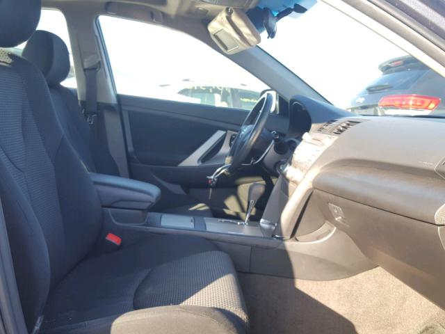 4T1BE46K19U410348 - 2009 TOYOTA CAMRY BASE GRAY photo 5