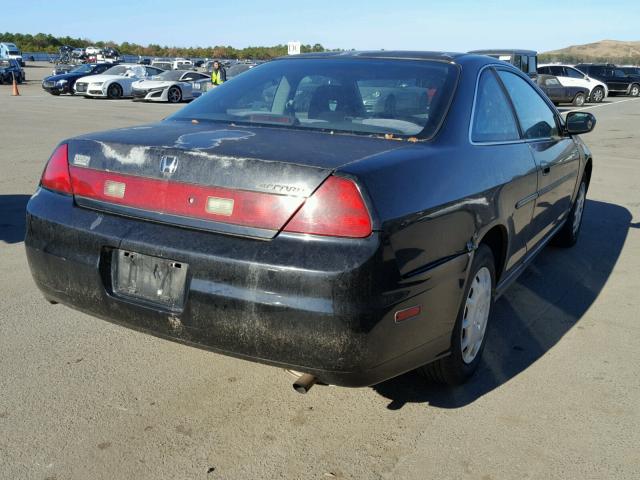 1HGCG326X1A009927 - 2001 HONDA ACCORD LX BLACK photo 4