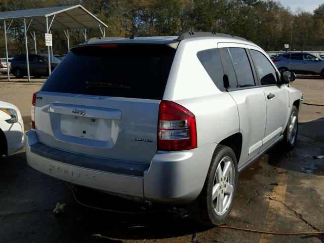 1J8FT57W37D241605 - 2007 JEEP COMPASS LI SILVER photo 4