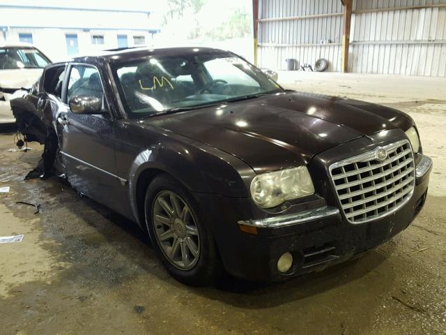 2C3JA63H05H519160 - 2005 CHRYSLER 300C RED photo 1