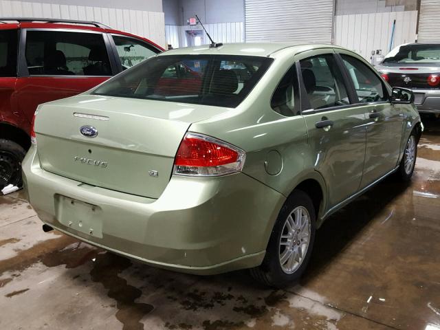 1FAHP35N08W181300 - 2008 FORD FOCUS SE GREEN photo 4