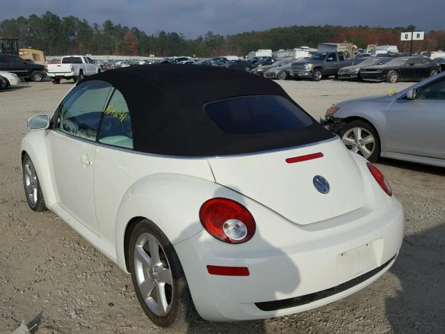 3VWFF31Y07M421445 - 2007 VOLKSWAGEN NEW BEETLE WHITE photo 3