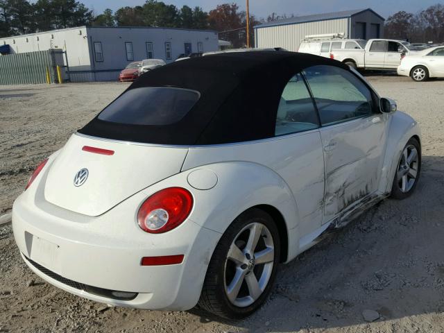 3VWFF31Y07M421445 - 2007 VOLKSWAGEN NEW BEETLE WHITE photo 4